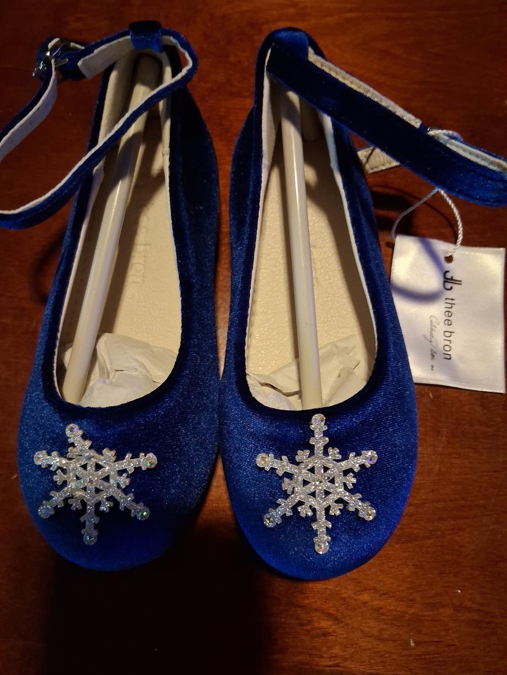 Blue Velvet Young Girls' Mary Jane Flats with Rhinestone Snowflakes Sz 9?